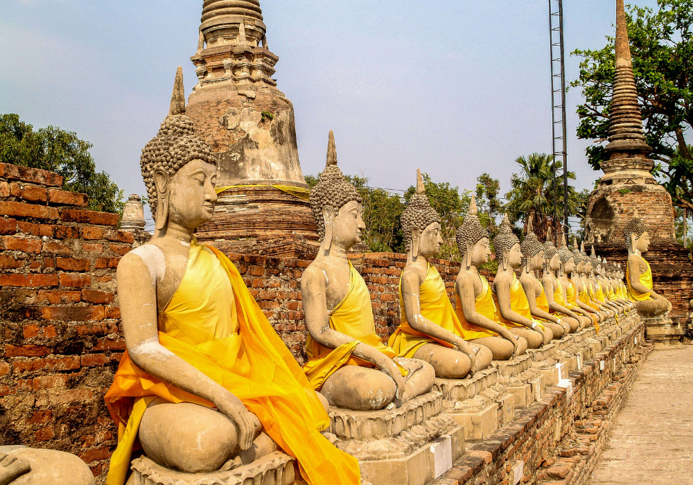 Get Ready for the 2023 MotoGP Season with these 5 Iconic Grand Prixs!